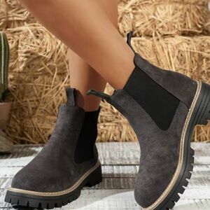 Kenzie Kayla Chelsea Faux Suede Ankle Boot Chocolate Brown, NWT, Size 8